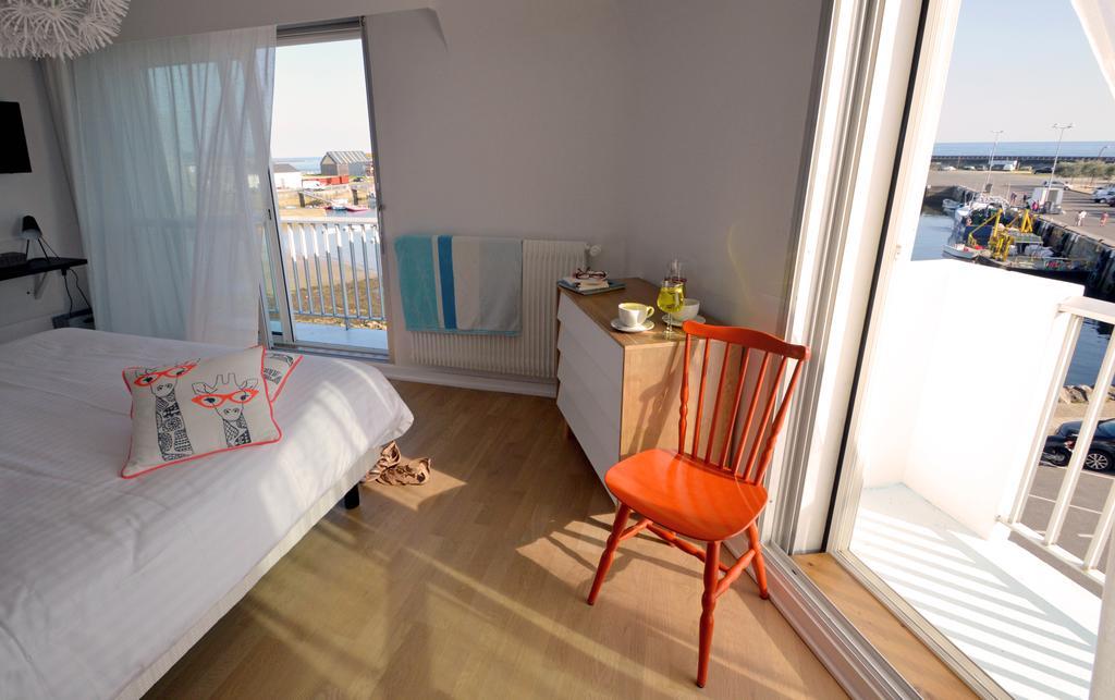 Logis Hotel Du Port Plobannalec Esterno foto